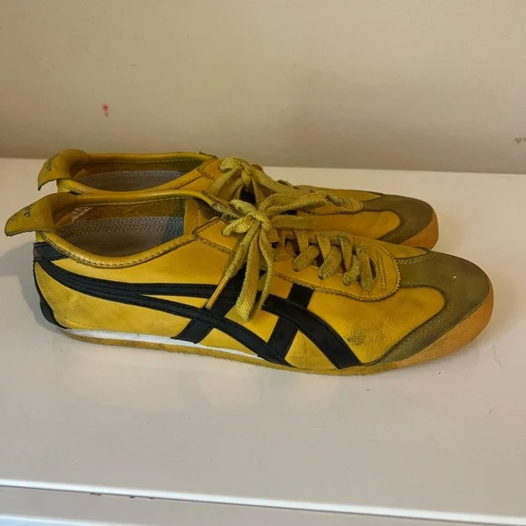 Onitsuka Tiger by Asics Yellow and Black Sneakers Mexico 66 - Picture 3 of 4